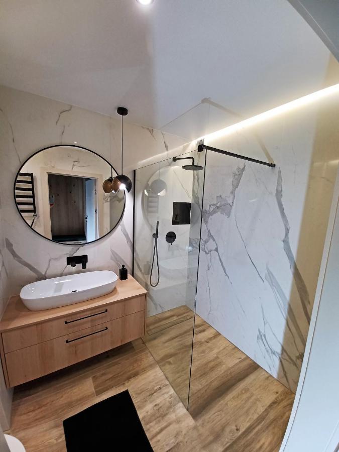 Kima Apartament Bazantow 29 คาโตวีตเซ ภายนอก รูปภาพ